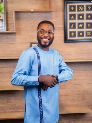 Akenten Skye Blue Top